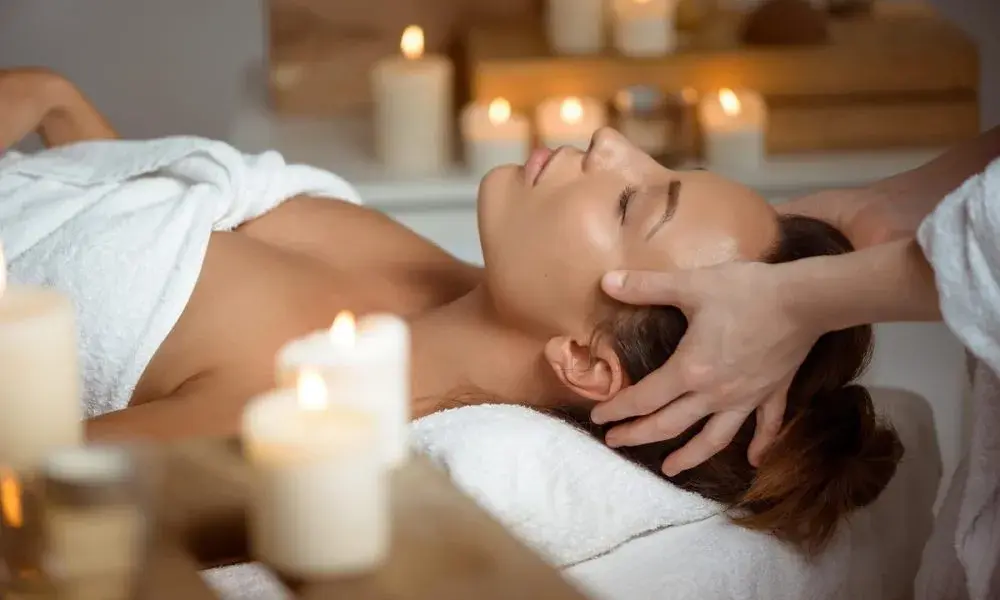 luxury Massage in Al Hisn 